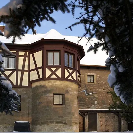 בית נופש With Tower Modern Retreat Scheinfeld