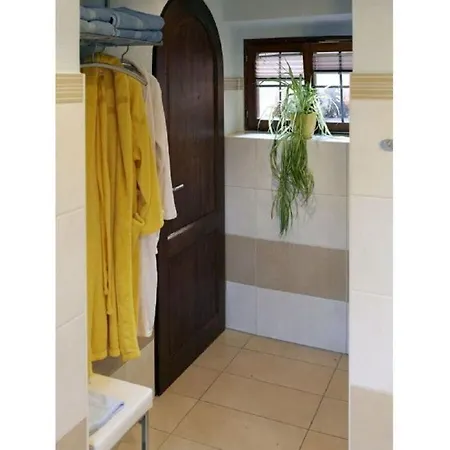With Tower Modern Retreat בית נופש Scheinfeld